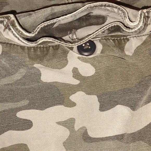 Men's size 44 Camouflage Cargo Shorts drab olive colors GC - Picture 8 of 9